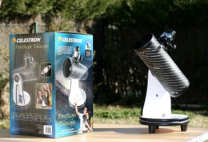 ASTROREVIEW: CELESTRON FIRSTSCOPE Caja